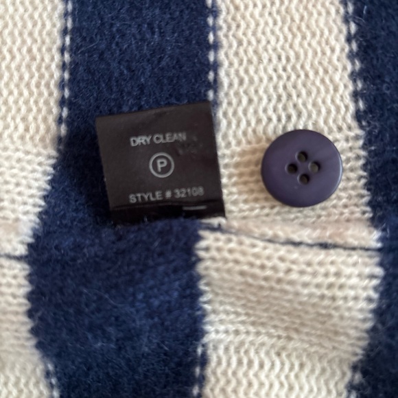 360 Cashmere.  NWOT. XS Cashmere Striped Cardigan - Picture 5 of 7